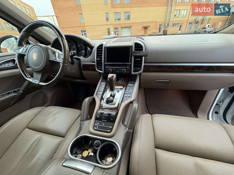 Внедорожник / Кроссовер Porsche Cayenne 2013 в Днепре