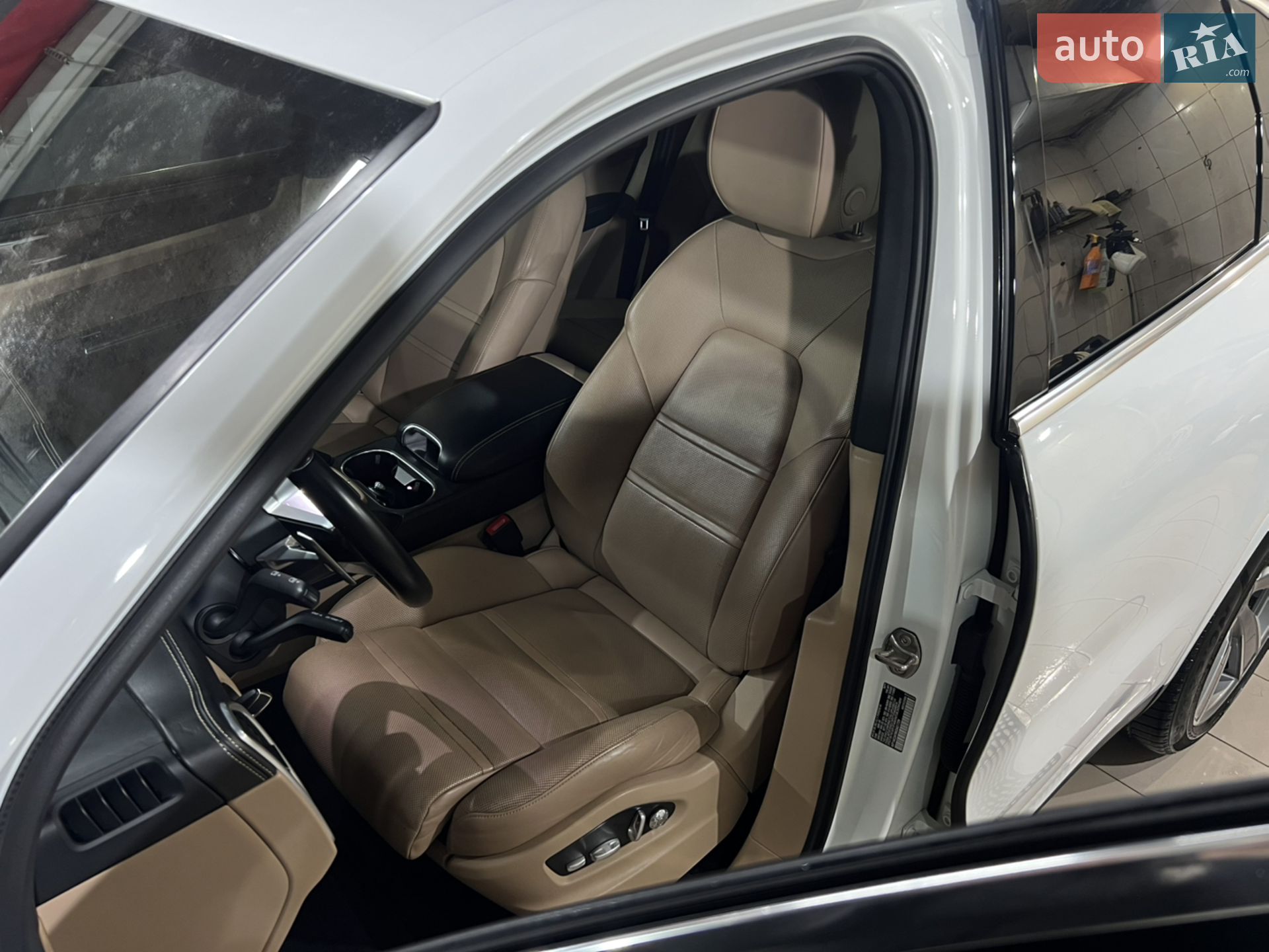 2019 Porsche Cayenne - мініатюра 17