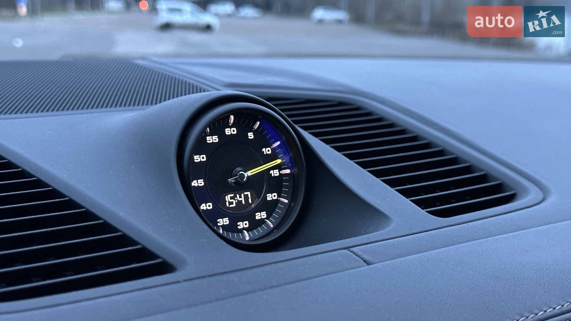 2019 Porsche Cayenne - мініатюра 26