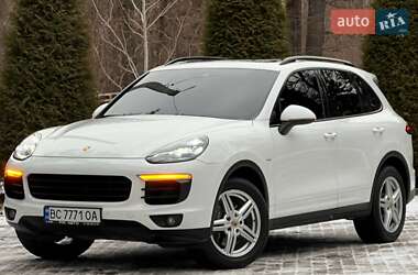 Внедорожник / Кроссовер Porsche Cayenne 2016 в Трускавце