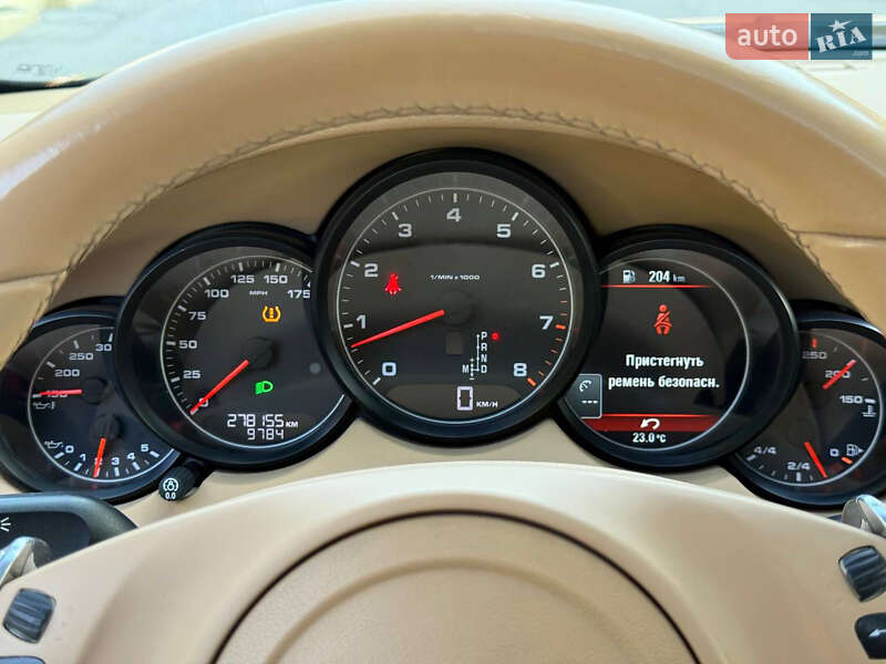 Внедорожник / Кроссовер Porsche Cayenne 2012 в Днепре