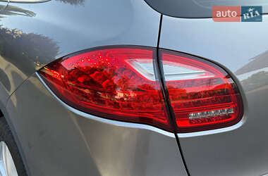 Внедорожник / Кроссовер Porsche Cayenne 2012 в Днепре