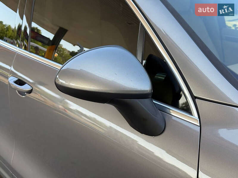 Внедорожник / Кроссовер Porsche Cayenne 2012 в Днепре