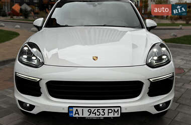 Внедорожник / Кроссовер Porsche Cayenne 2017 в Киеве