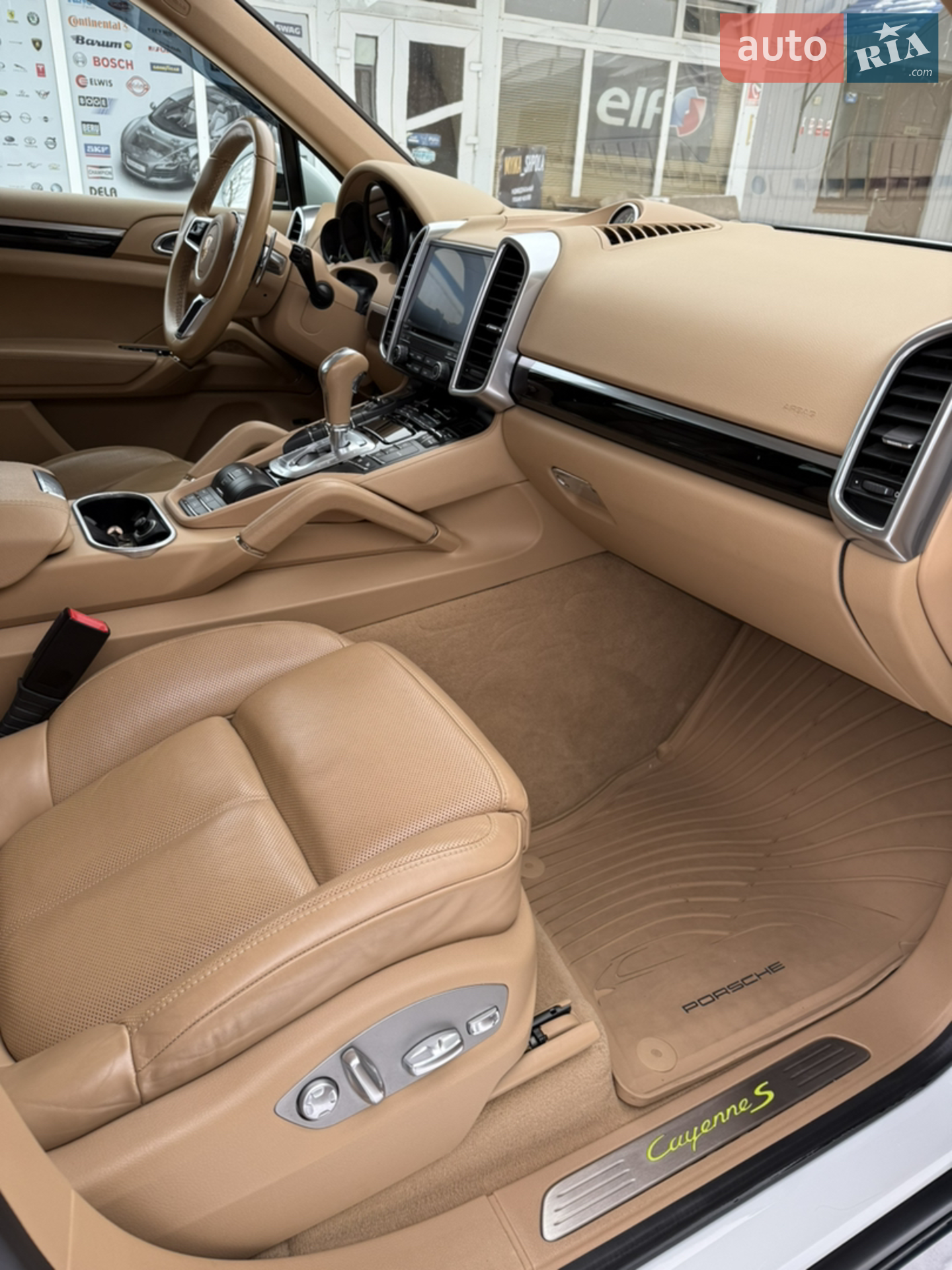 2017 Porsche Cayenne - мініатюра 20