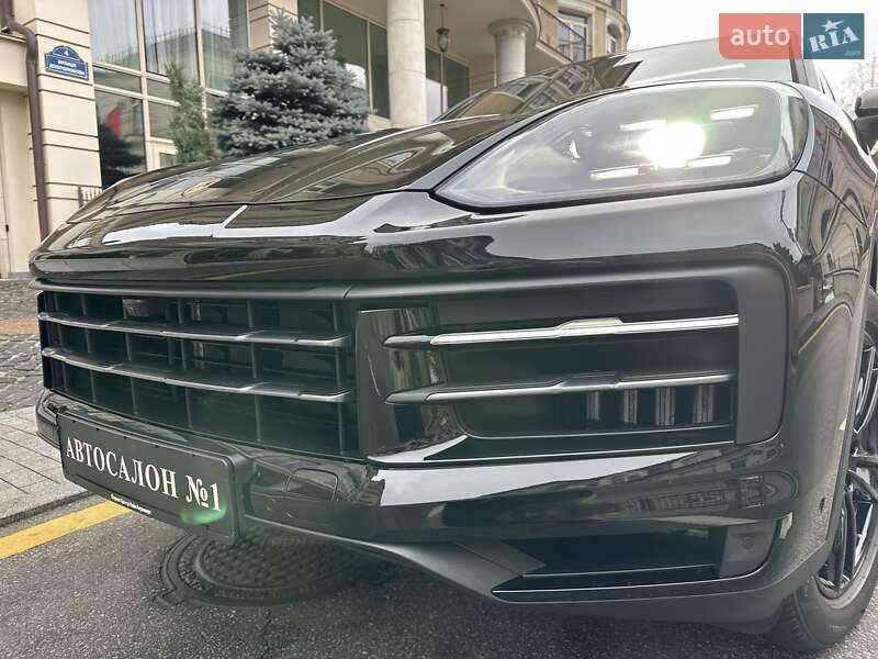 Внедорожник / Кроссовер Porsche Cayenne 2025 в Киеве