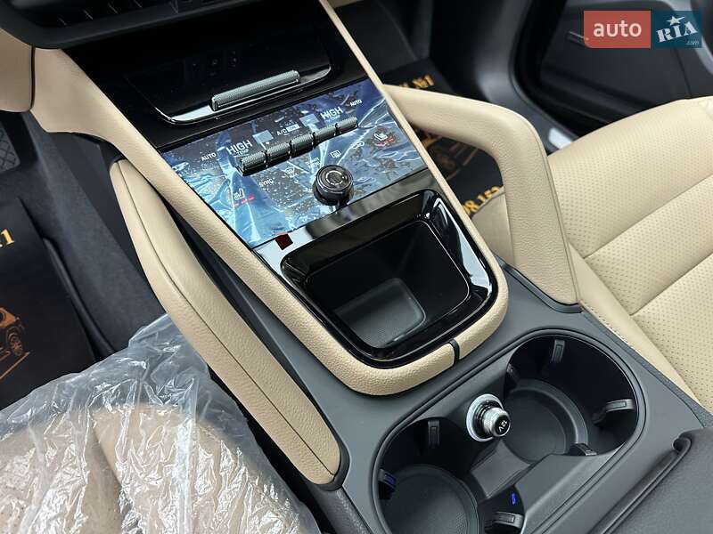 Внедорожник / Кроссовер Porsche Cayenne 2025 в Киеве