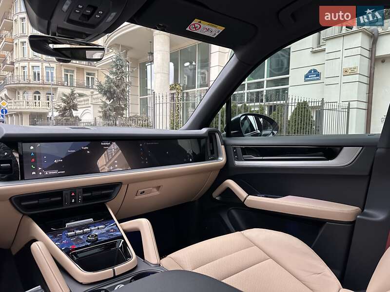 Внедорожник / Кроссовер Porsche Cayenne 2025 в Киеве