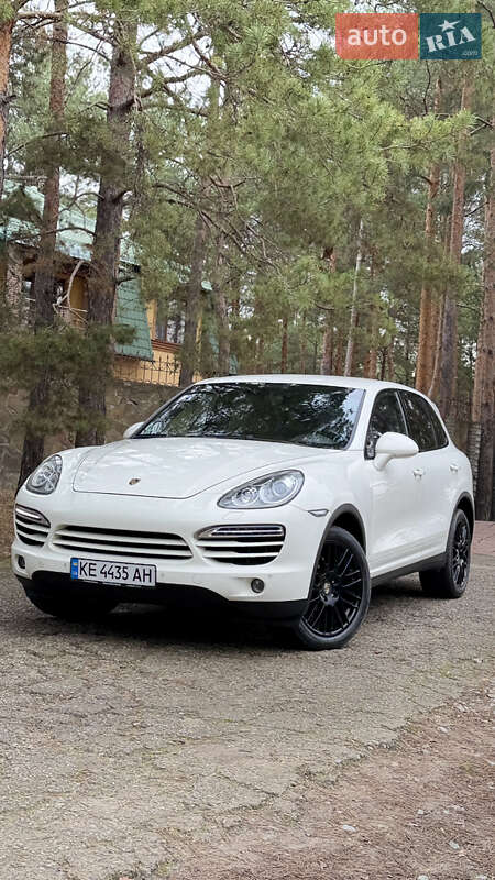 Позашляховик / Кросовер Porsche Cayenne 2011 в Києві