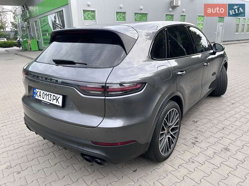 Внедорожник / Кроссовер Porsche Cayenne 2018 в Киеве