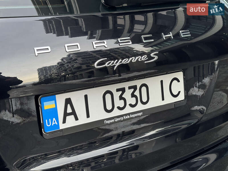Внедорожник / Кроссовер Porsche Cayenne 2015 в Киеве