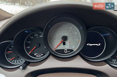 Внедорожник / Кроссовер Porsche Cayenne 2015 в Киеве