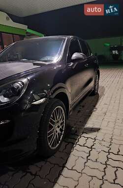 Внедорожник / Кроссовер Porsche Cayenne 2012 в Берегово