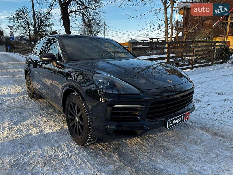 Внедорожник / Кроссовер Porsche Cayenne 2020 в Киеве
