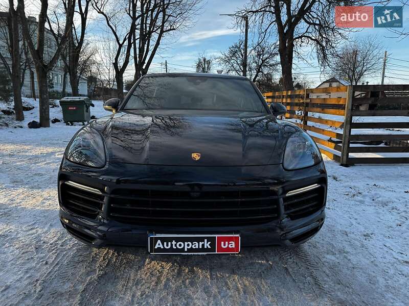 Внедорожник / Кроссовер Porsche Cayenne 2020 в Киеве