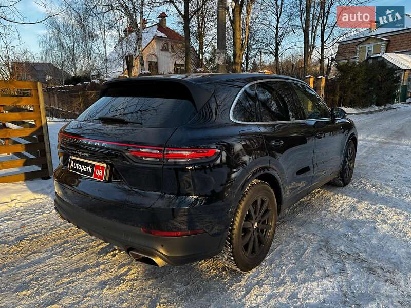 Внедорожник / Кроссовер Porsche Cayenne 2020 в Киеве