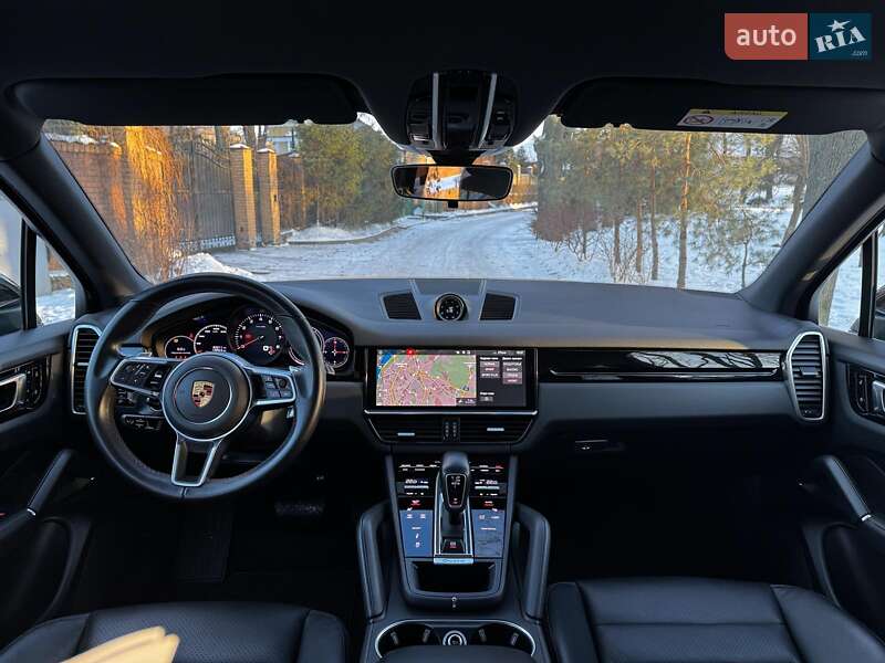 Внедорожник / Кроссовер Porsche Cayenne 2020 в Киеве