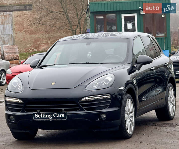 Внедорожник / Кроссовер Porsche Cayenne 2011 в Ровно