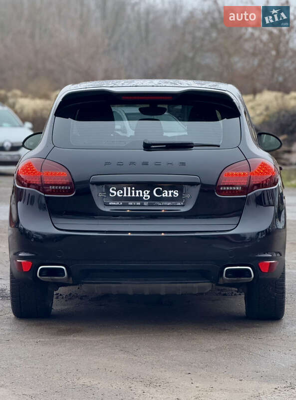 Внедорожник / Кроссовер Porsche Cayenne 2011 в Ровно