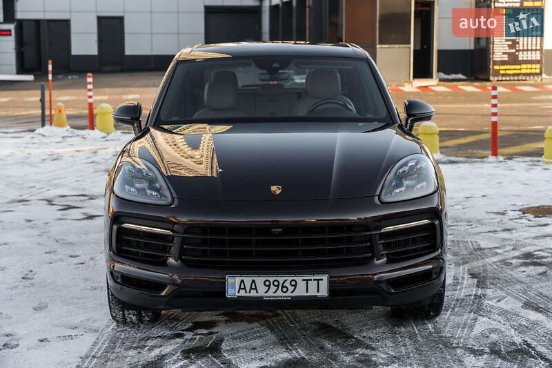 Внедорожник / Кроссовер Porsche Cayenne 2019 в Киеве