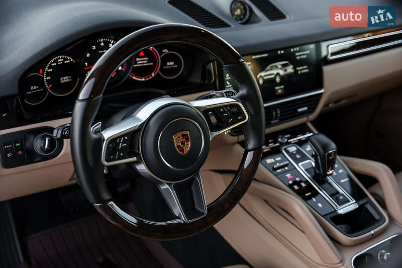 Внедорожник / Кроссовер Porsche Cayenne 2019 в Киеве