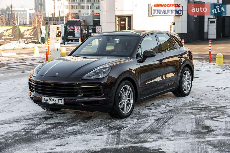 Внедорожник / Кроссовер Porsche Cayenne 2019 в Киеве