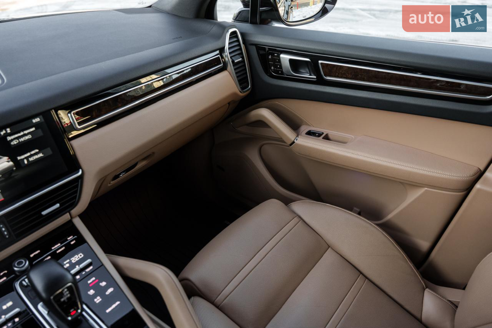 2019 Porsche Cayenne - мініатюра 44