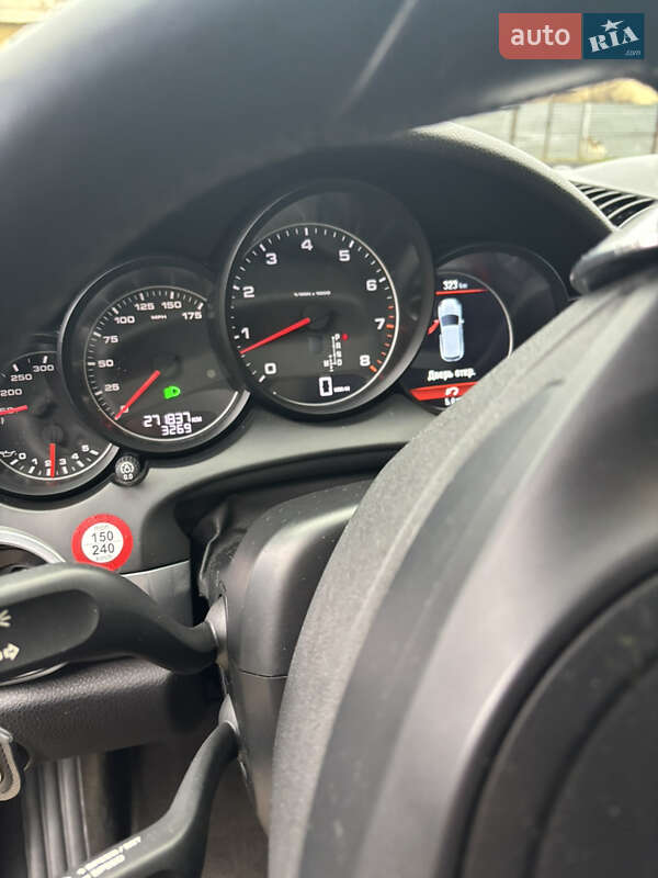 Внедорожник / Кроссовер Porsche Cayenne 2012 в Днепре