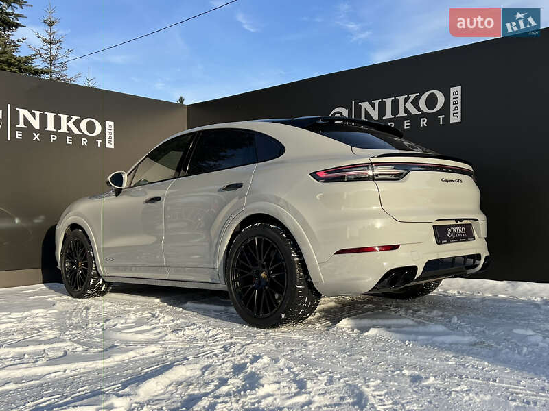 Внедорожник / Кроссовер Porsche Cayenne 2022 в Львове