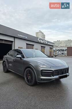 Позашляховик / Кросовер Porsche Cayenne 2021 в Запоріжжі