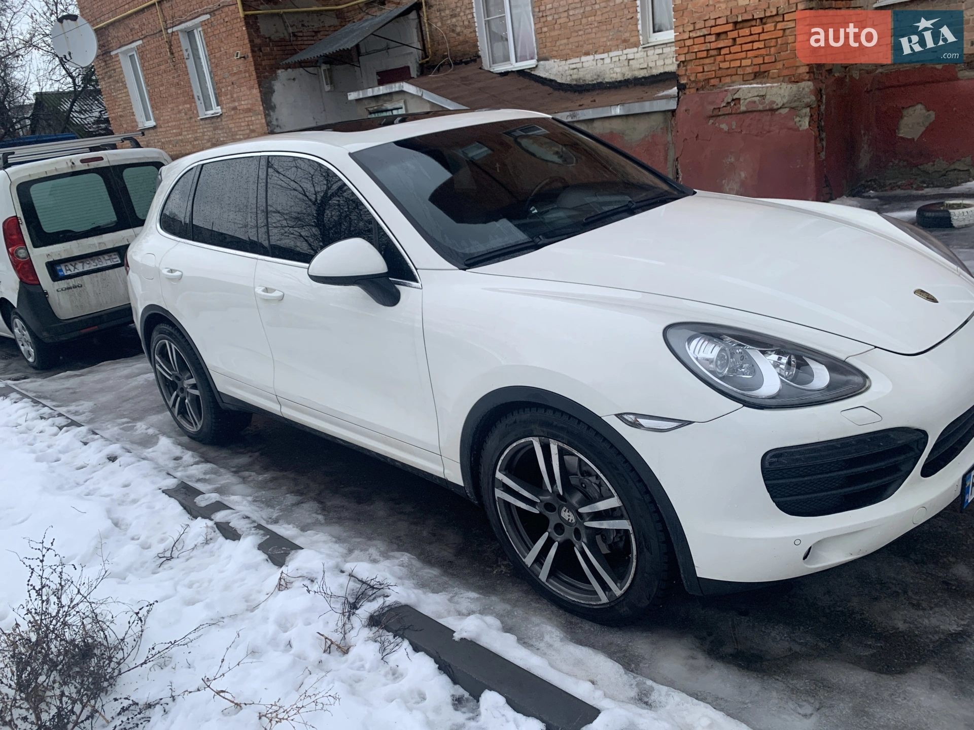 2011 Porsche Cayenne - мініатюра 5