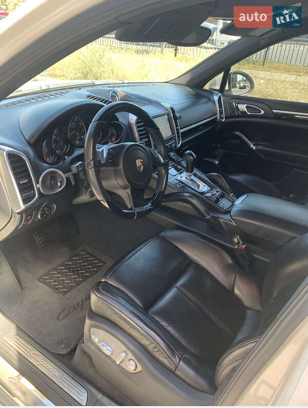 Внедорожник / Кроссовер Porsche Cayenne 2011 в Днепре