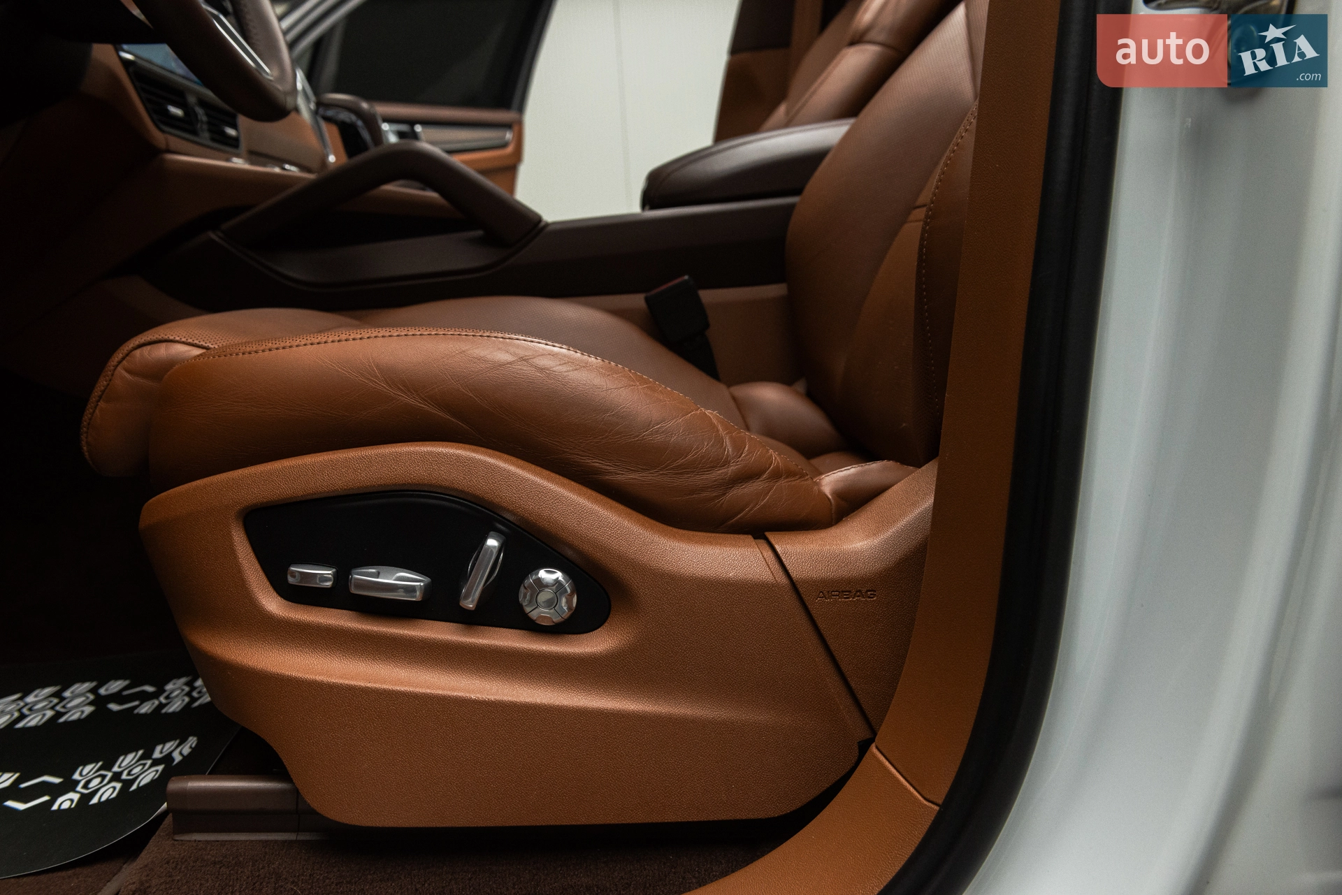2019 Porsche Cayenne - мініатюра 19