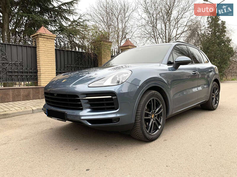Внедорожник / Кроссовер Porsche Cayenne 2019 в Киеве