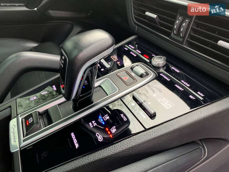 Внедорожник / Кроссовер Porsche Cayenne 2019 в Киеве