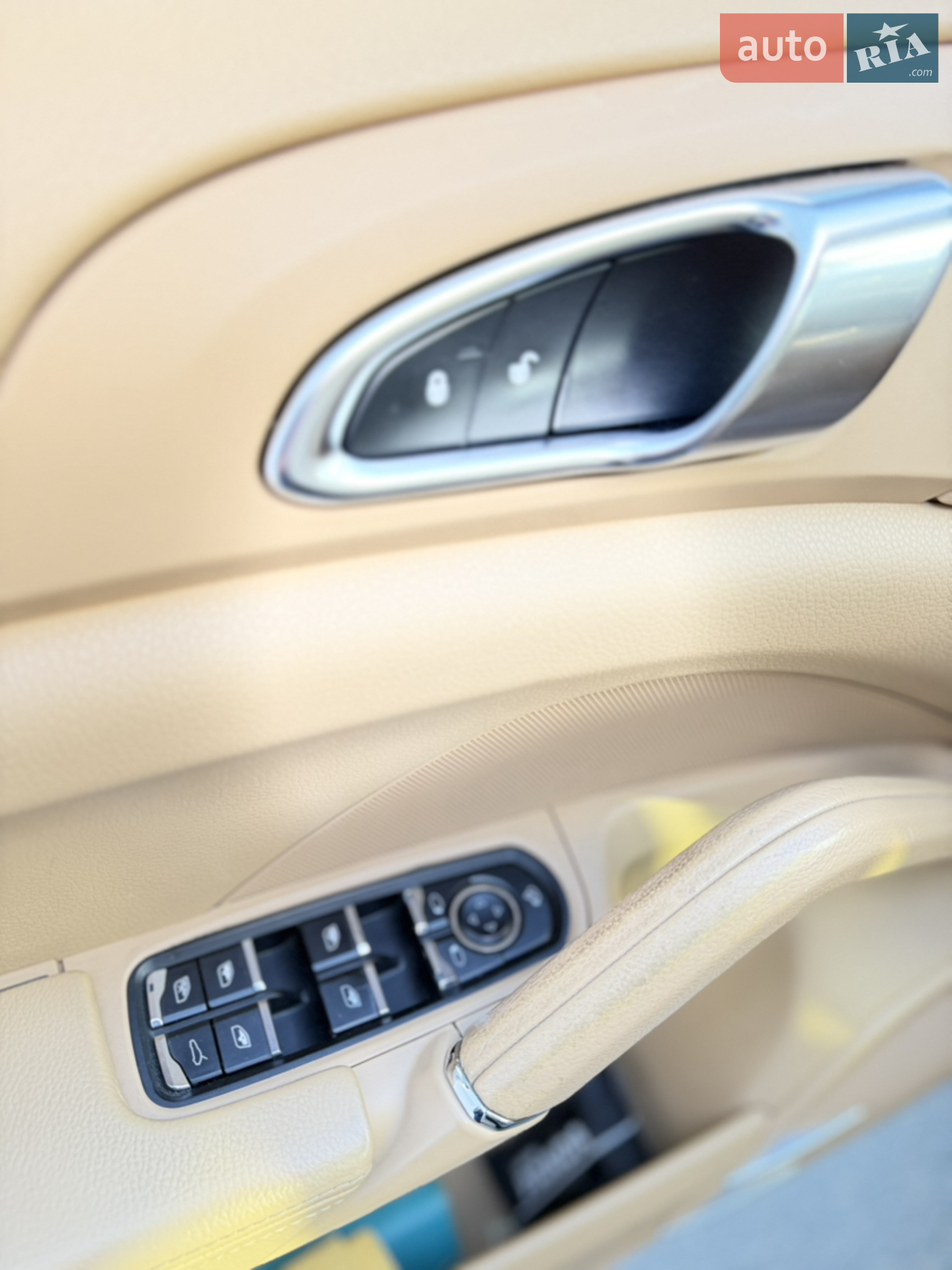 2013 Porsche Cayenne - мініатюра 20