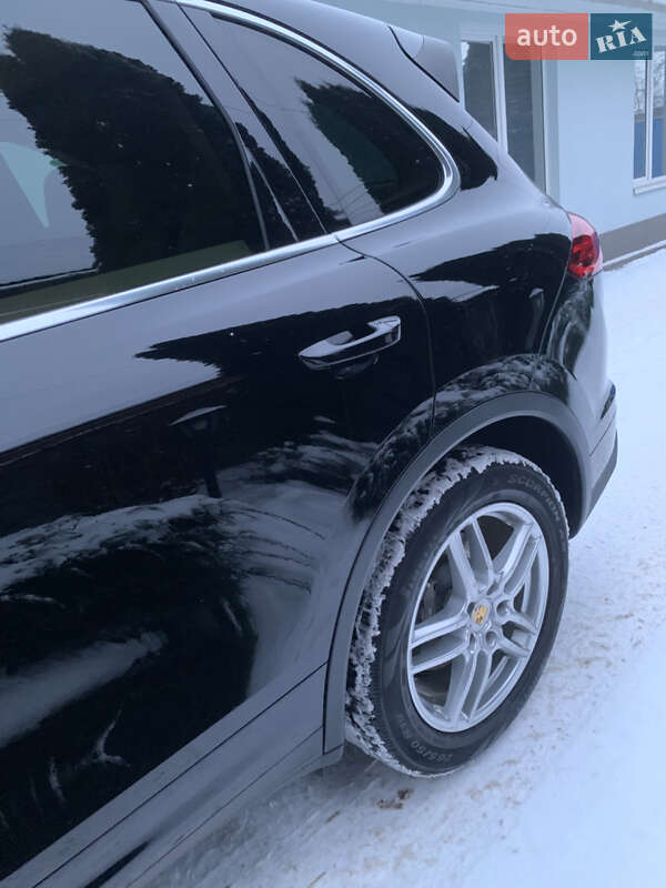 Внедорожник / Кроссовер Porsche Cayenne 2016 в Виннице