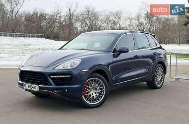 Позашляховик / Кросовер Porsche Cayenne 2011 в Одесі