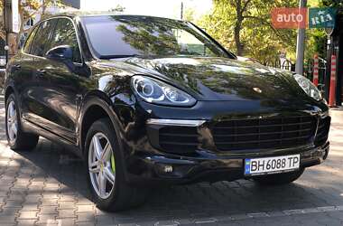Позашляховик / Кросовер Porsche Cayenne 2015 в Одесі