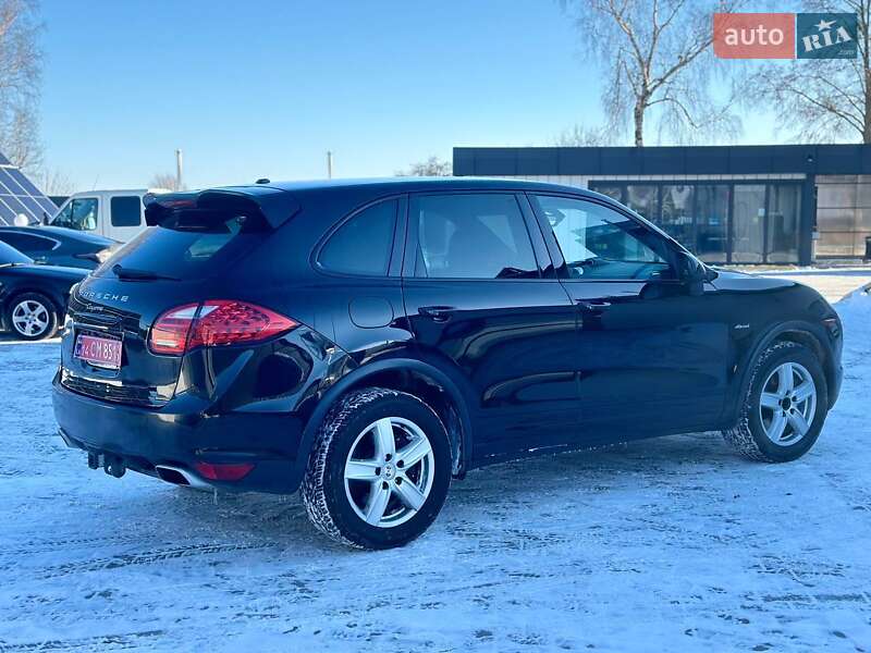 Внедорожник / Кроссовер Porsche Cayenne 2013 в Владимире