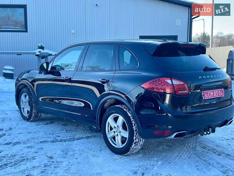 Внедорожник / Кроссовер Porsche Cayenne 2013 в Владимире