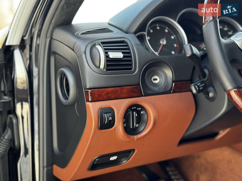 Внедорожник / Кроссовер Porsche Cayenne 2008 в Киеве