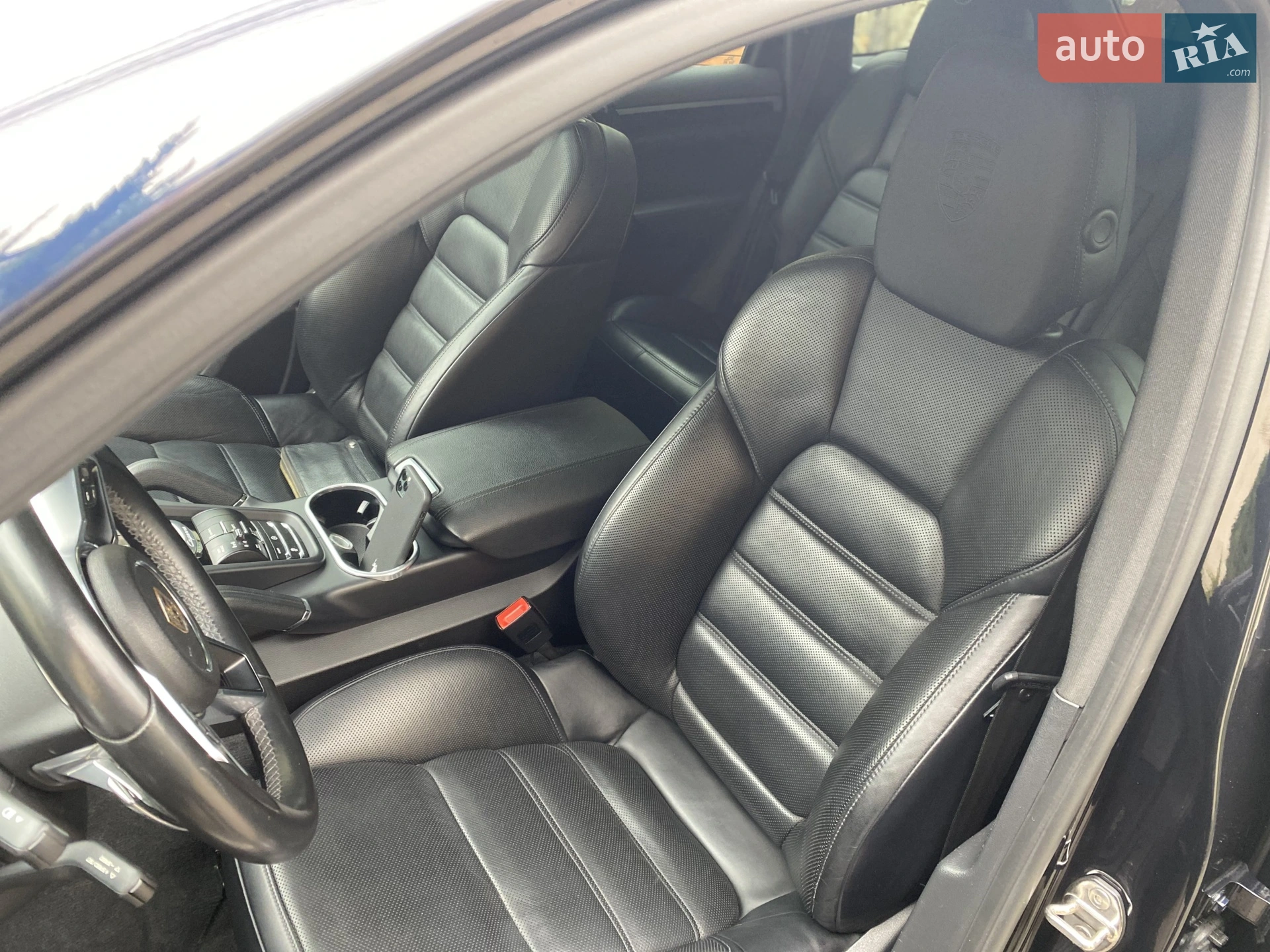 2016 Porsche Cayenne - мініатюра 22