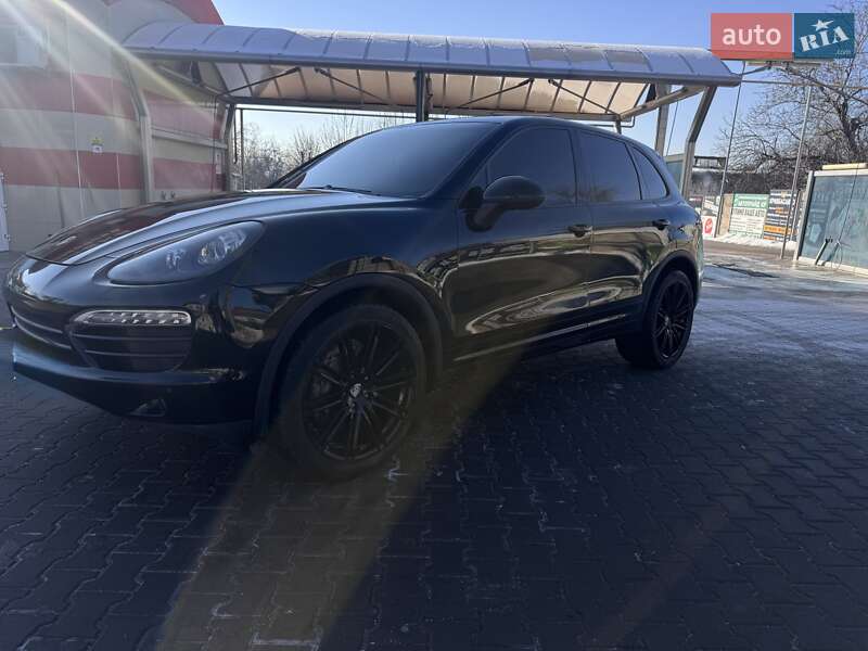 Внедорожник / Кроссовер Porsche Cayenne 2012 в Кривом Роге