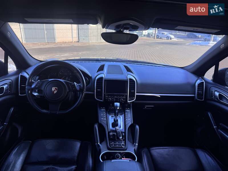 Внедорожник / Кроссовер Porsche Cayenne 2012 в Кривом Роге
