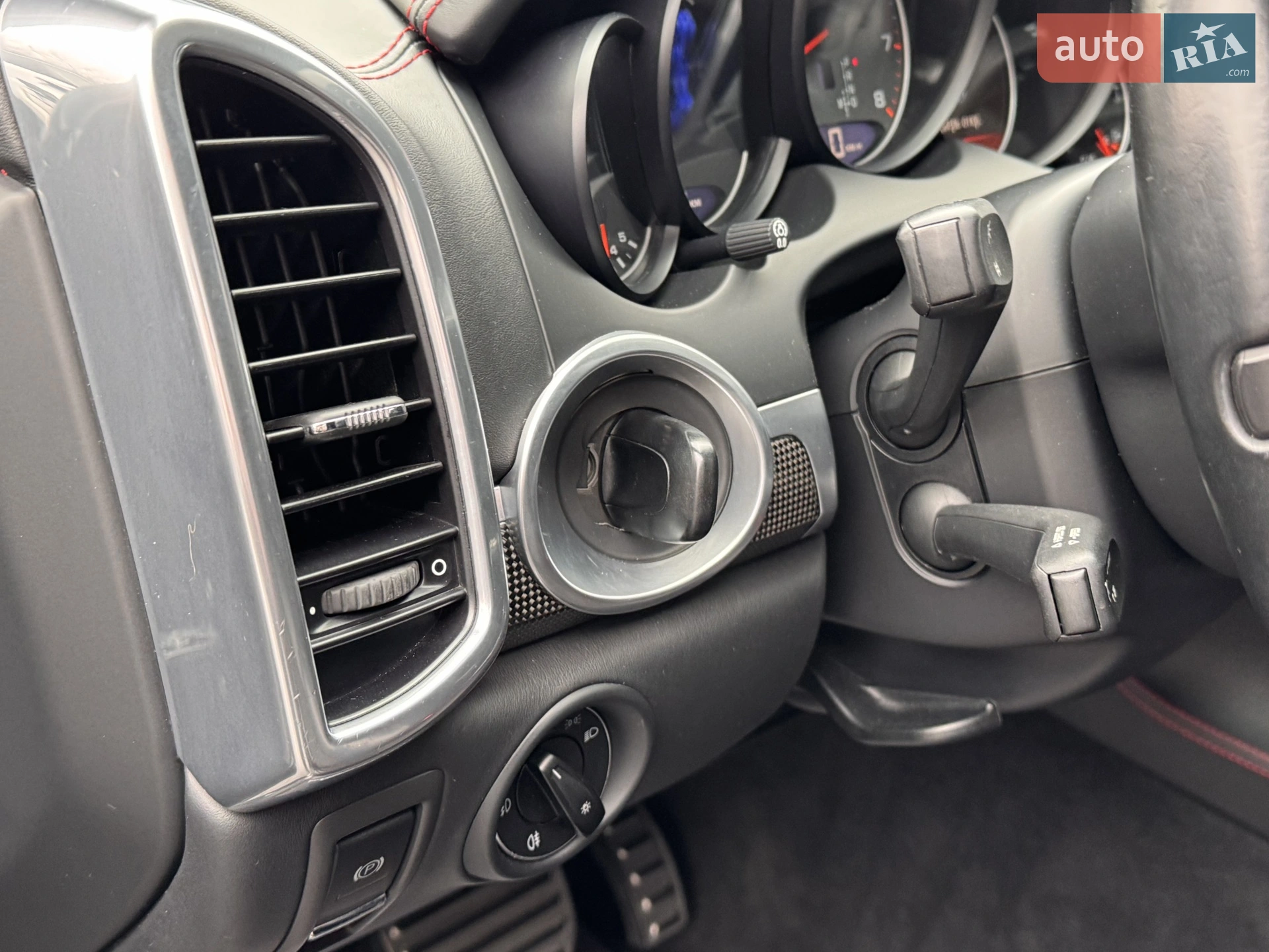 2012 Porsche Cayenne - мініатюра 11