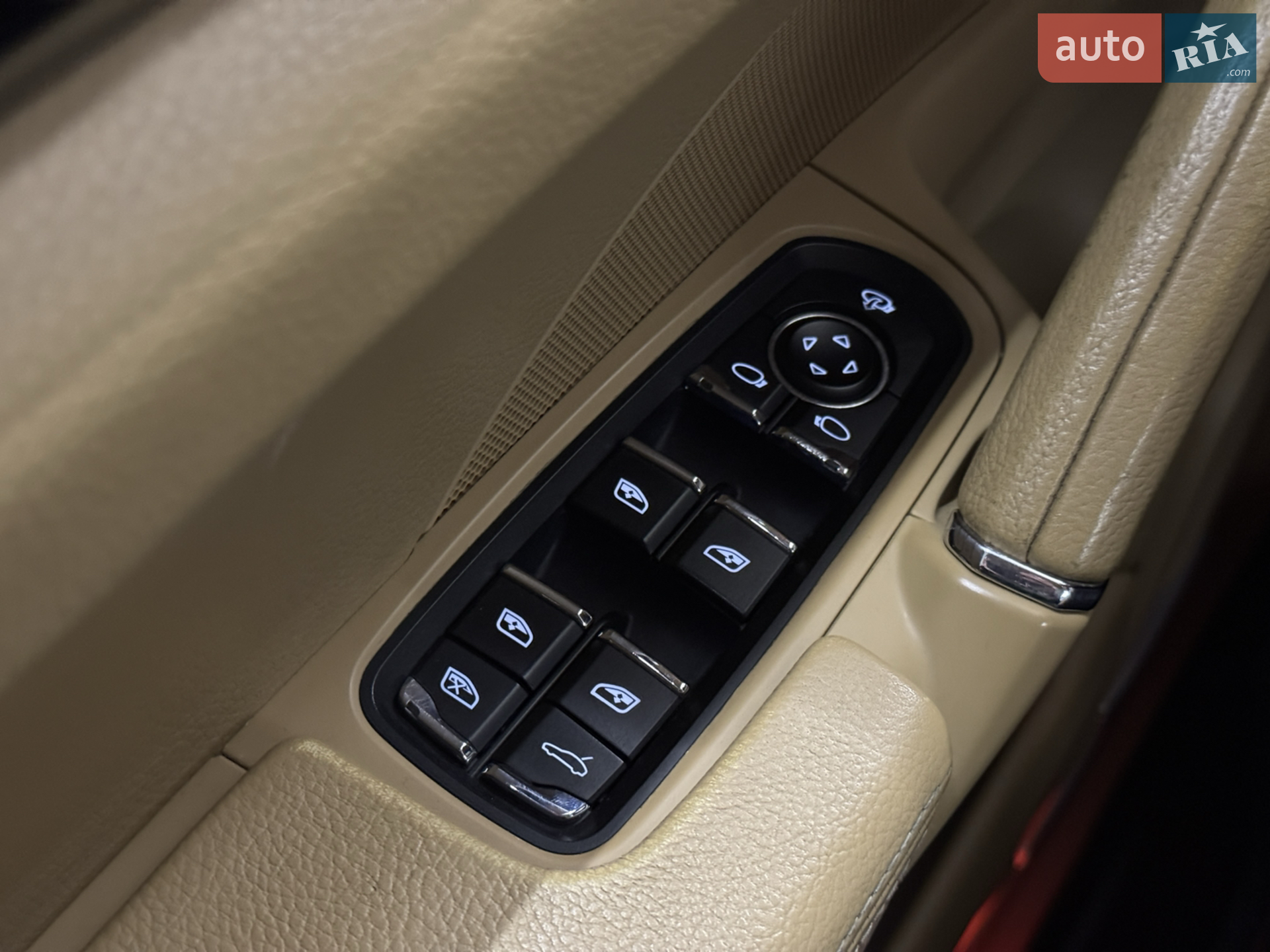 2013 Porsche Cayenne - мініатюра 29