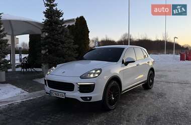 Позашляховик / Кросовер Porsche Cayenne 2016 в Львові