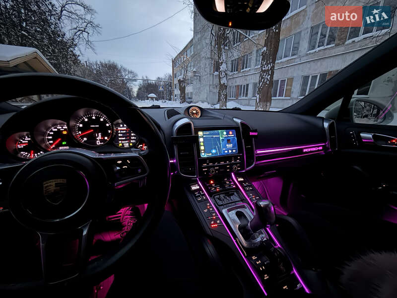 Внедорожник / Кроссовер Porsche Cayenne 2016 в Львове фото 9 Внедорожник / Кроссовер Porsche Cayenne 2016 в Львове