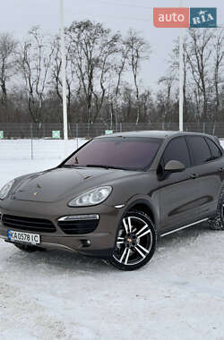 Внедорожник / Кроссовер Porsche Cayenne 2011 в Запорожье